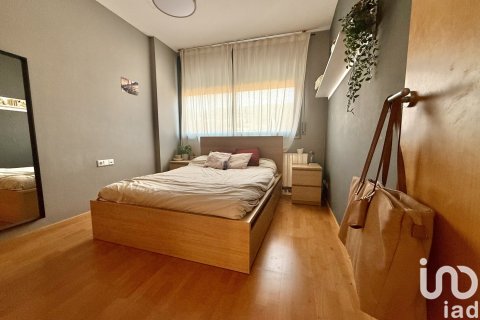 Продажа дома в Сан-Андреу-де-Льяванерес, Барселона, Испания 4 спальни, 200м2 №153554 - фото 17