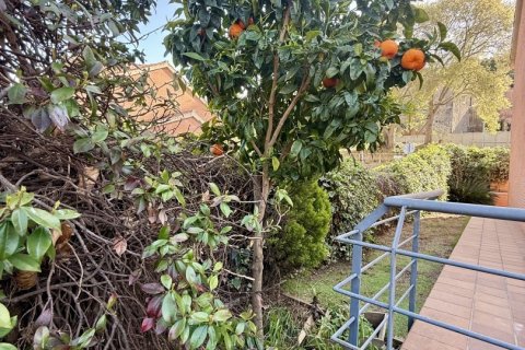 Продажа дома в Сан-Андреу-де-Льяванерес, Барселона, Испания 4 спальни, 200м2 №153554 - фото 25