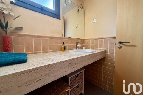 Продажа дома в Сан-Андреу-де-Льяванерес, Барселона, Испания 4 спальни, 200м2 №153554 - фото 3