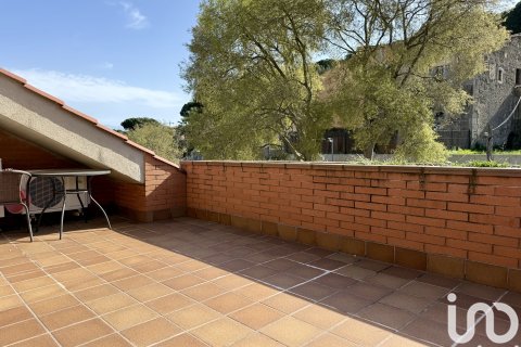 Продажа дома в Сан-Андреу-де-Льяванерес, Барселона, Испания 4 спальни, 200м2 №153554 - фото 21