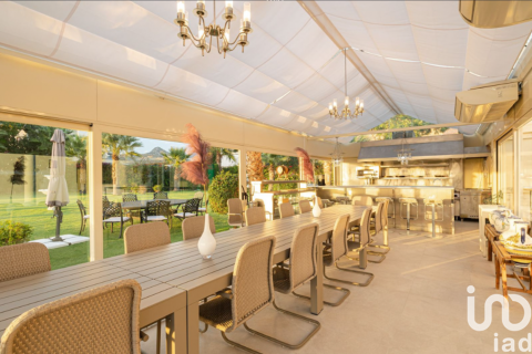 Hus till salu i Benahavis, Malaga, Spanien 10 sovrum, 1181 kvm. Nr. 153559 - foto 8