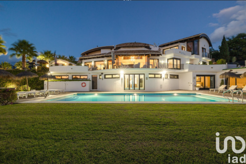 Casa a Benahavis, Malaga, Spagna 10 camere da letto, 1181 mq. N° 153559