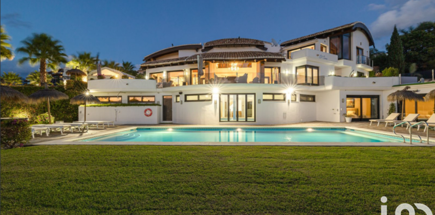 Hus i Benahavis, Malaga, Spanien 10 sovrum, 1181 kvm. Nr. 153559