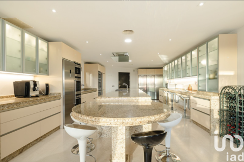 Hus till salu i Benahavis, Malaga, Spanien 10 sovrum, 1181 kvm. Nr. 153559 - foto 2