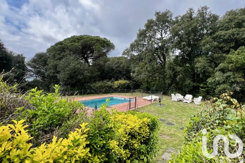 Продажа квартиры в Досриус, Барселона, Испания 4 спальни, 150м2 №153555 - фото 13