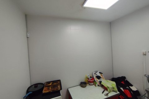 Propiedad comercial en venta en Torrevieja, Alicante, España 4 dormitorios, 91 m2 No. 155688 - foto 15