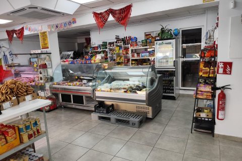 Propiedad comercial en venta en Torrevieja, Alicante, España 4 dormitorios, 91 m2 No. 155688 - foto 5