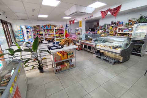 Propiedad comercial en venta en Torrevieja, Alicante, España 4 dormitorios, 91 m2 No. 155688 - foto 7