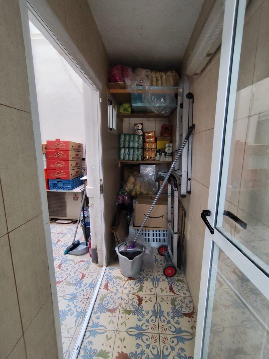 Propiedad comercial en Torrevieja, Alicante, España 4 dormitorios, 91 m2 No. 155688