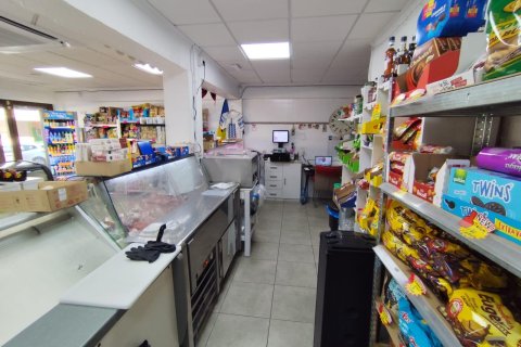Propiedad comercial en venta en Torrevieja, Alicante, España 4 dormitorios, 91 m2 No. 155688 - foto 10