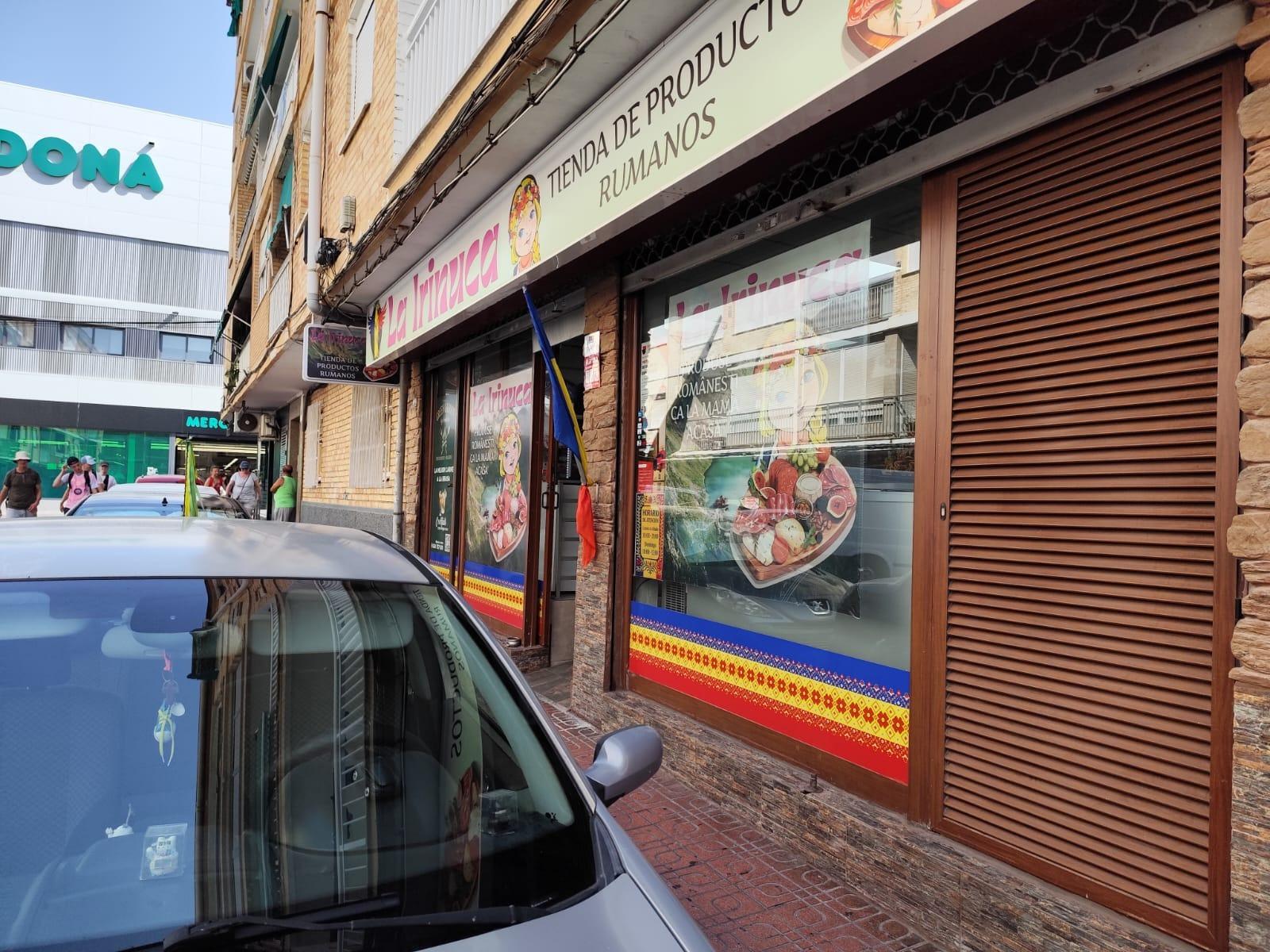 Propiedad comercial en Torrevieja, Alicante, España 4 dormitorios, 91 m2 No. 155688