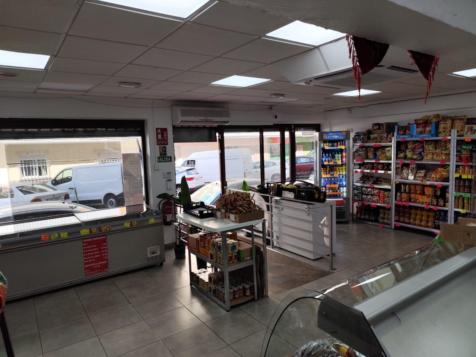 Propiedad comercial en Torrevieja, Alicante, España 4 dormitorios, 91 m2 No. 155688