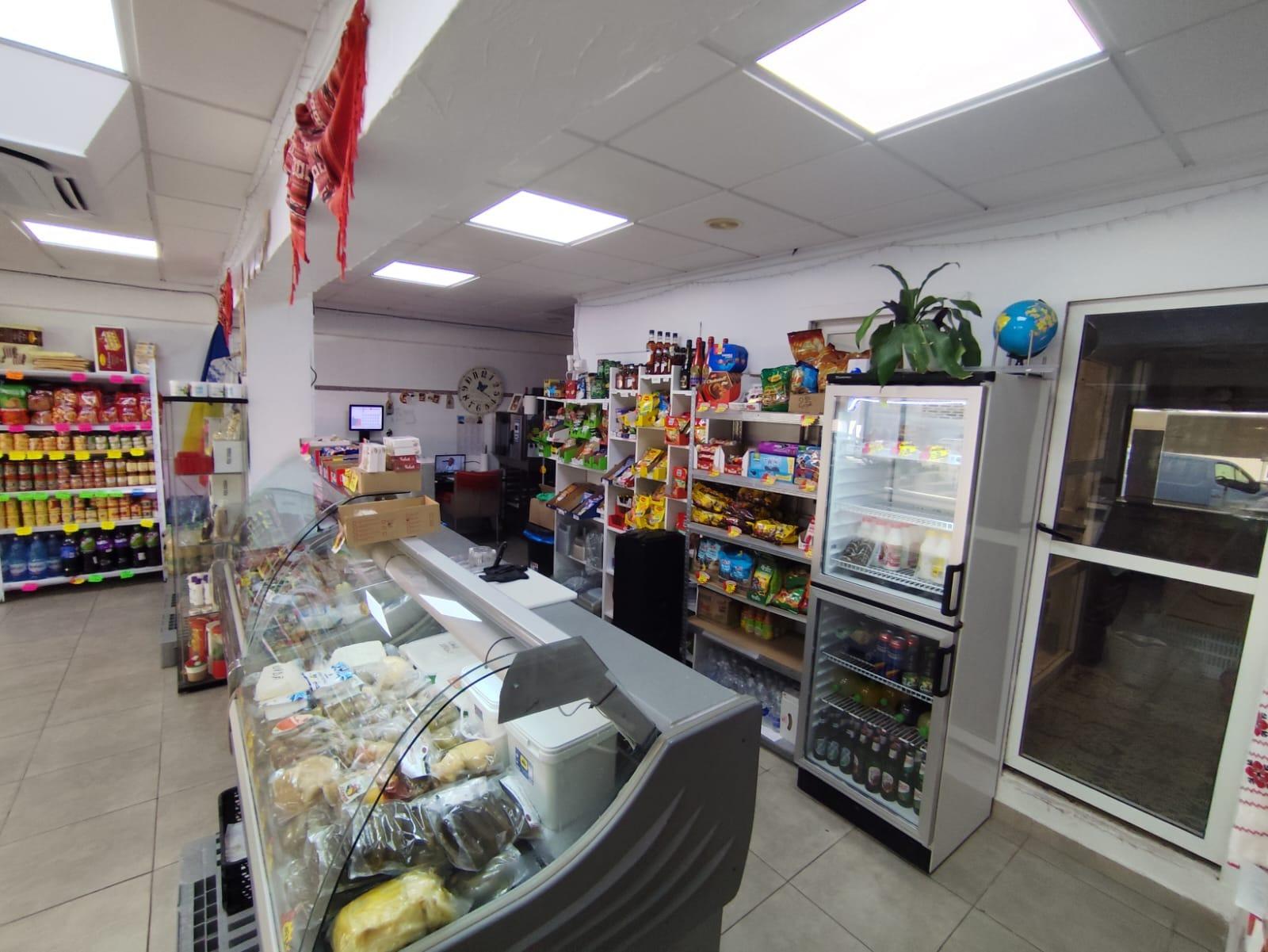 Propiedad comercial en Torrevieja, Alicante, España 4 dormitorios, 91 m2 No. 155688