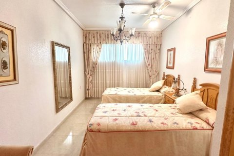 Apartament w Torrevieja, Alicante, Hiszpania 1 sypialnia, 83 mkw. nr 155684 – zdjęcie 14