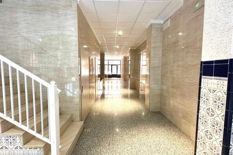 Apartament w Torrevieja, Alicante, Hiszpania 1 sypialnia, 83 mkw. nr 155684 – zdjęcie 28