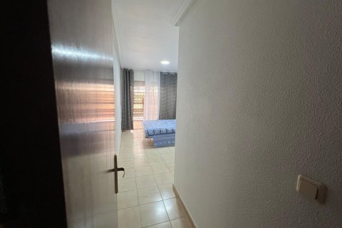 Apartament w Torrevieja, Alicante, Hiszpania 3 sypialnie, 110 mkw. nr 155686 – zdjęcie 24