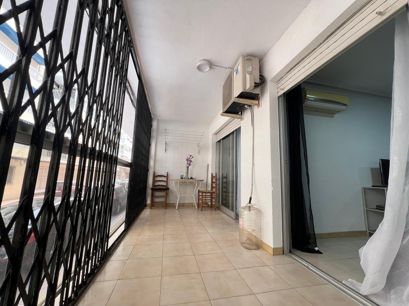 Apartamento en Torrevieja, Alicante, España 3 dormitorios, 110 m2 No. 155686