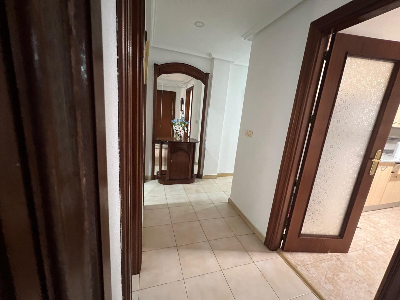 Apartamento en Torrevieja, Alicante, España 3 dormitorios, 110 m2 No. 155686