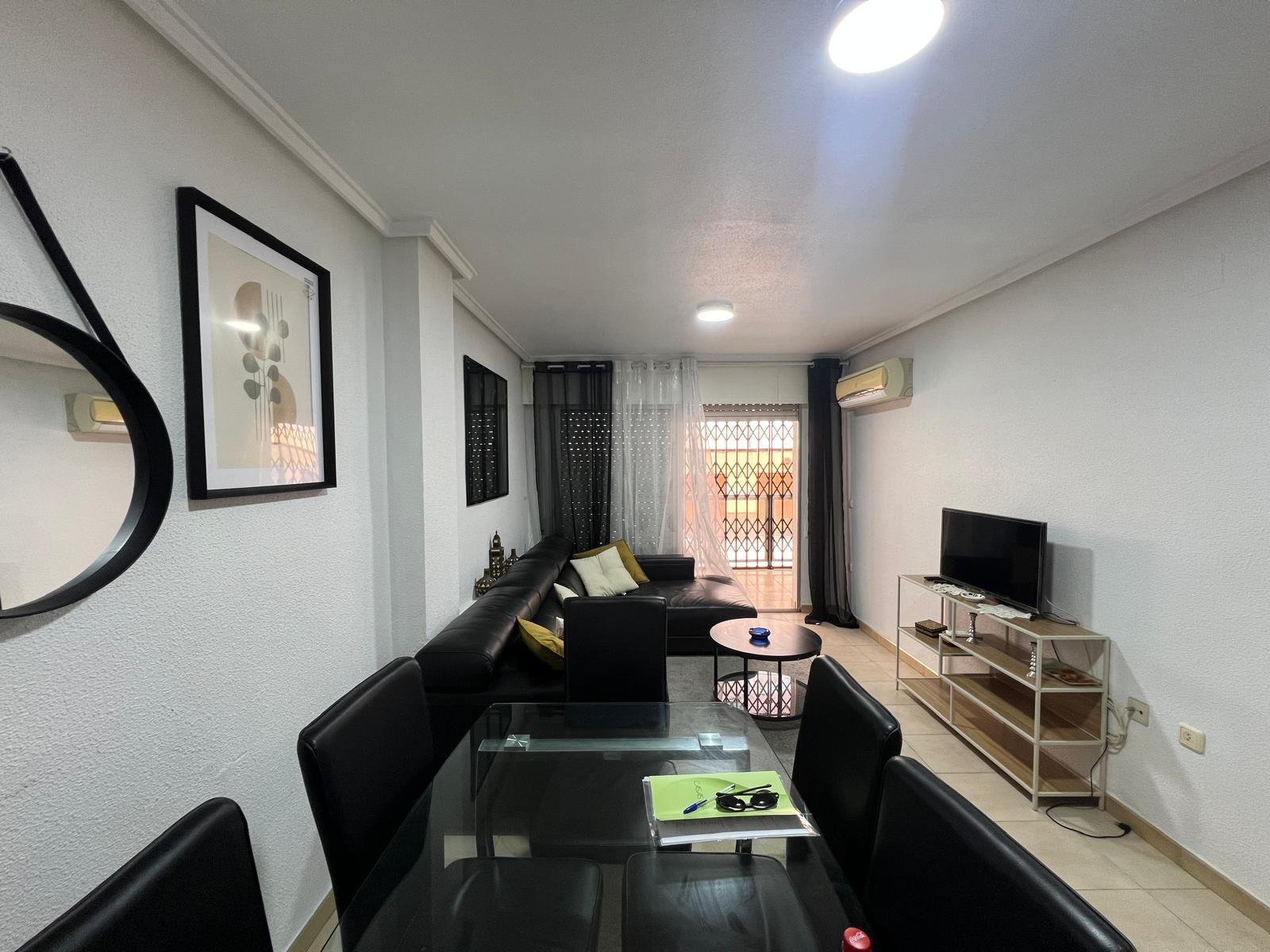 Apartamento en Torrevieja, Alicante, España 3 dormitorios, 110 m2 No. 155686