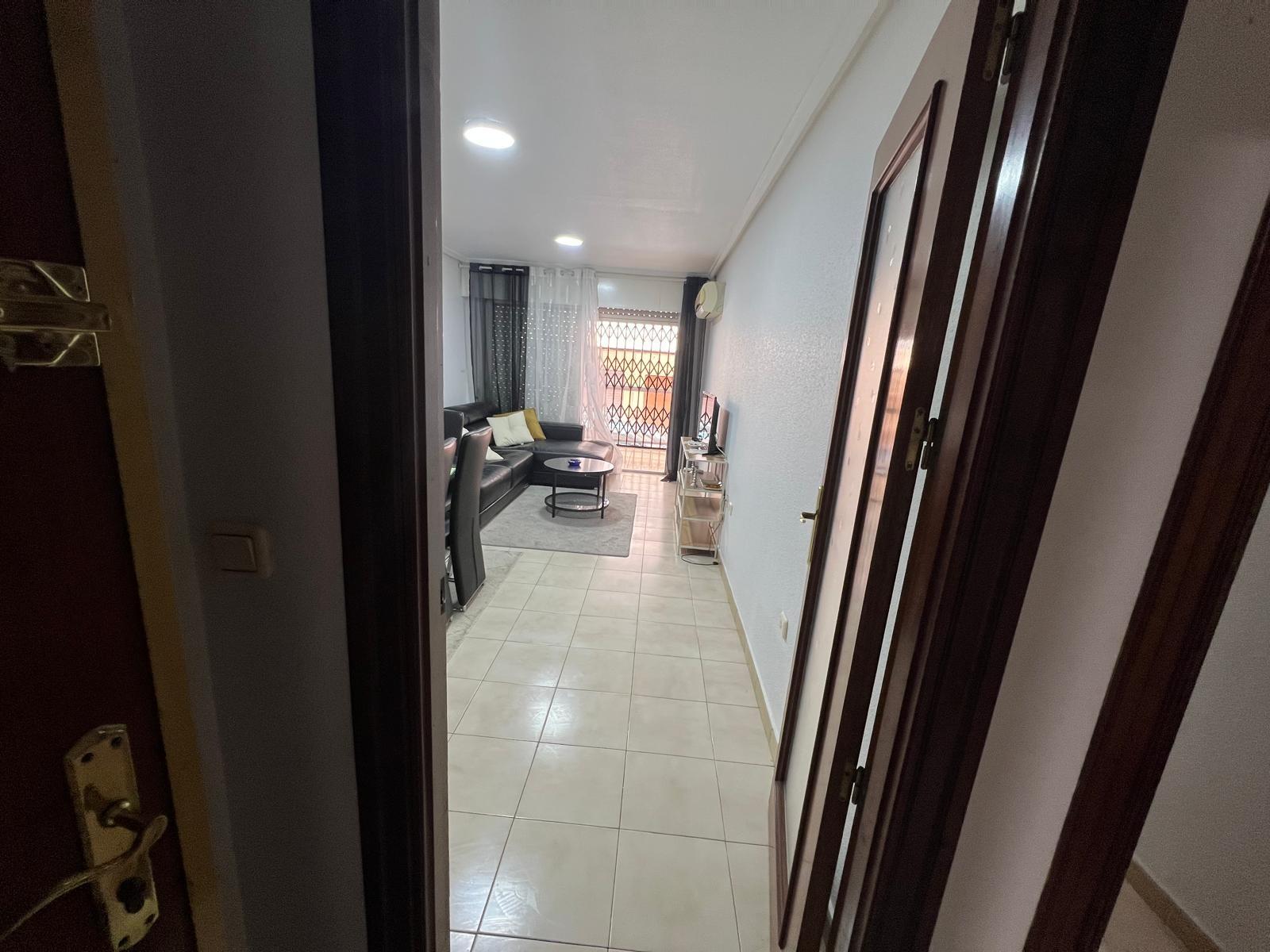 Apartamento en Torrevieja, Alicante, España 3 dormitorios, 110 m2 No. 155686