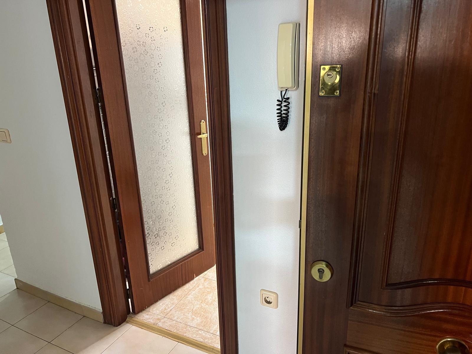 Apartamento en Torrevieja, Alicante, España 3 dormitorios, 110 m2 No. 155686
