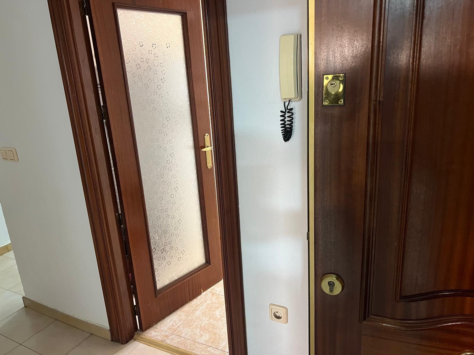 Apartamento en Torrevieja, Alicante, España 3 dormitorios, 110 m2 No. 155686