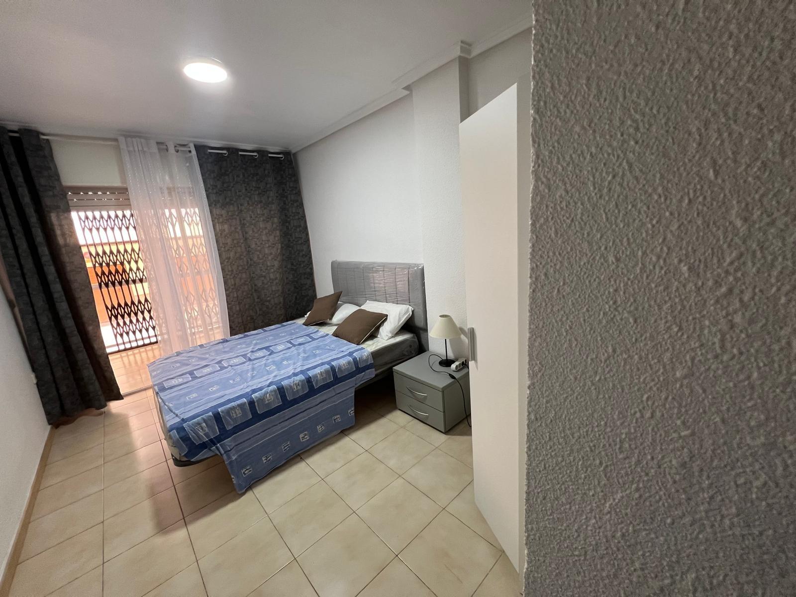 Apartamento en Torrevieja, Alicante, España 3 dormitorios, 110 m2 No. 155686