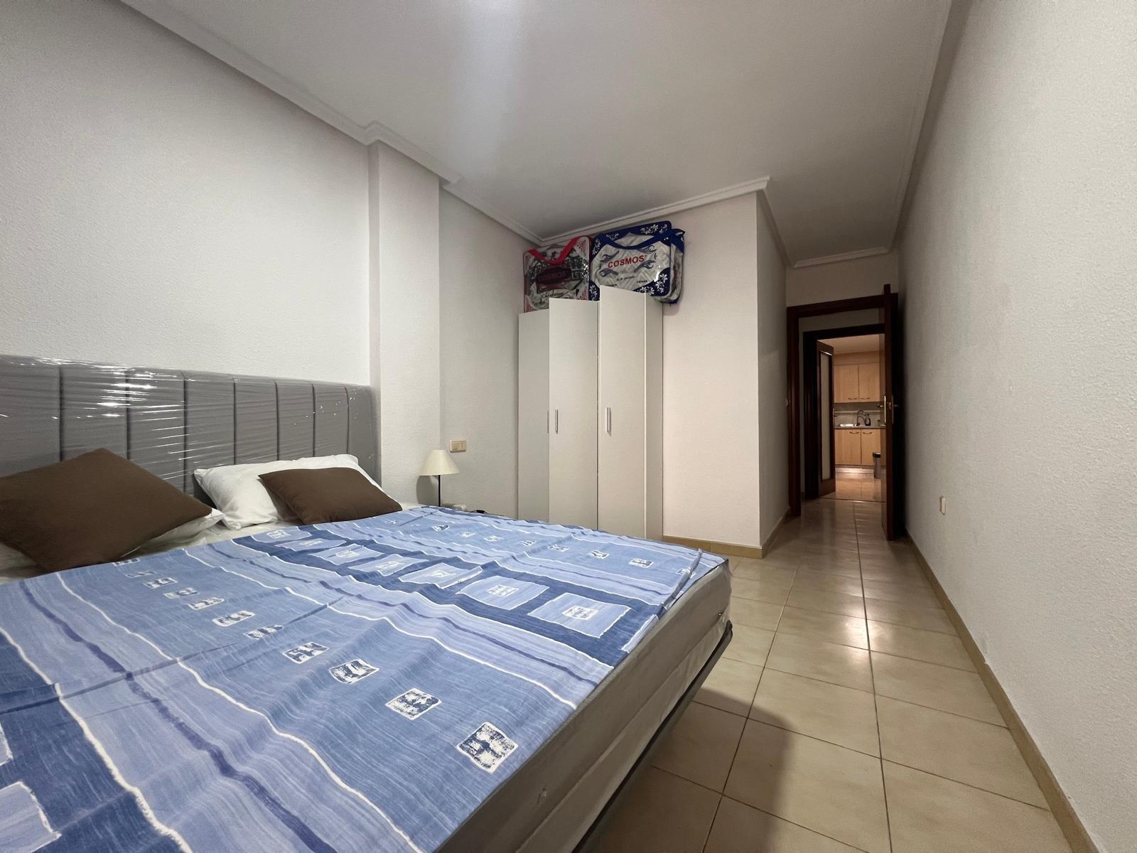 Apartamento en Torrevieja, Alicante, España 3 dormitorios, 110 m2 No. 155686