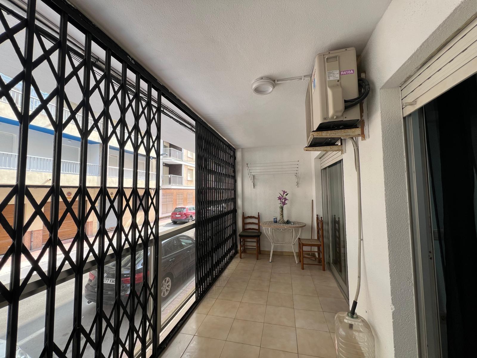 Apartamento en Torrevieja, Alicante, España 3 dormitorios, 110 m2 No. 155686