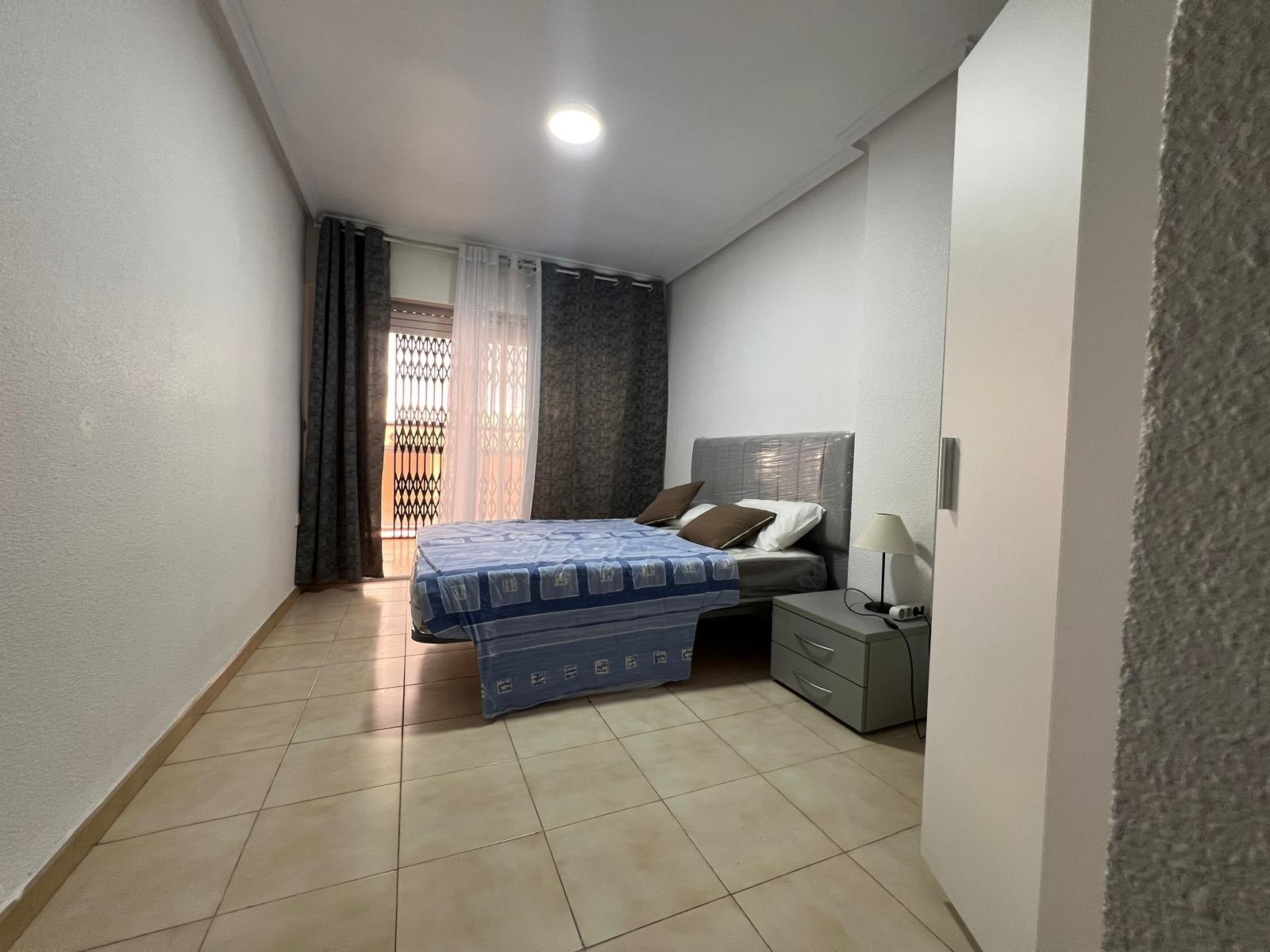 Apartamento en Torrevieja, Alicante, España 3 dormitorios, 110 m2 No. 155686