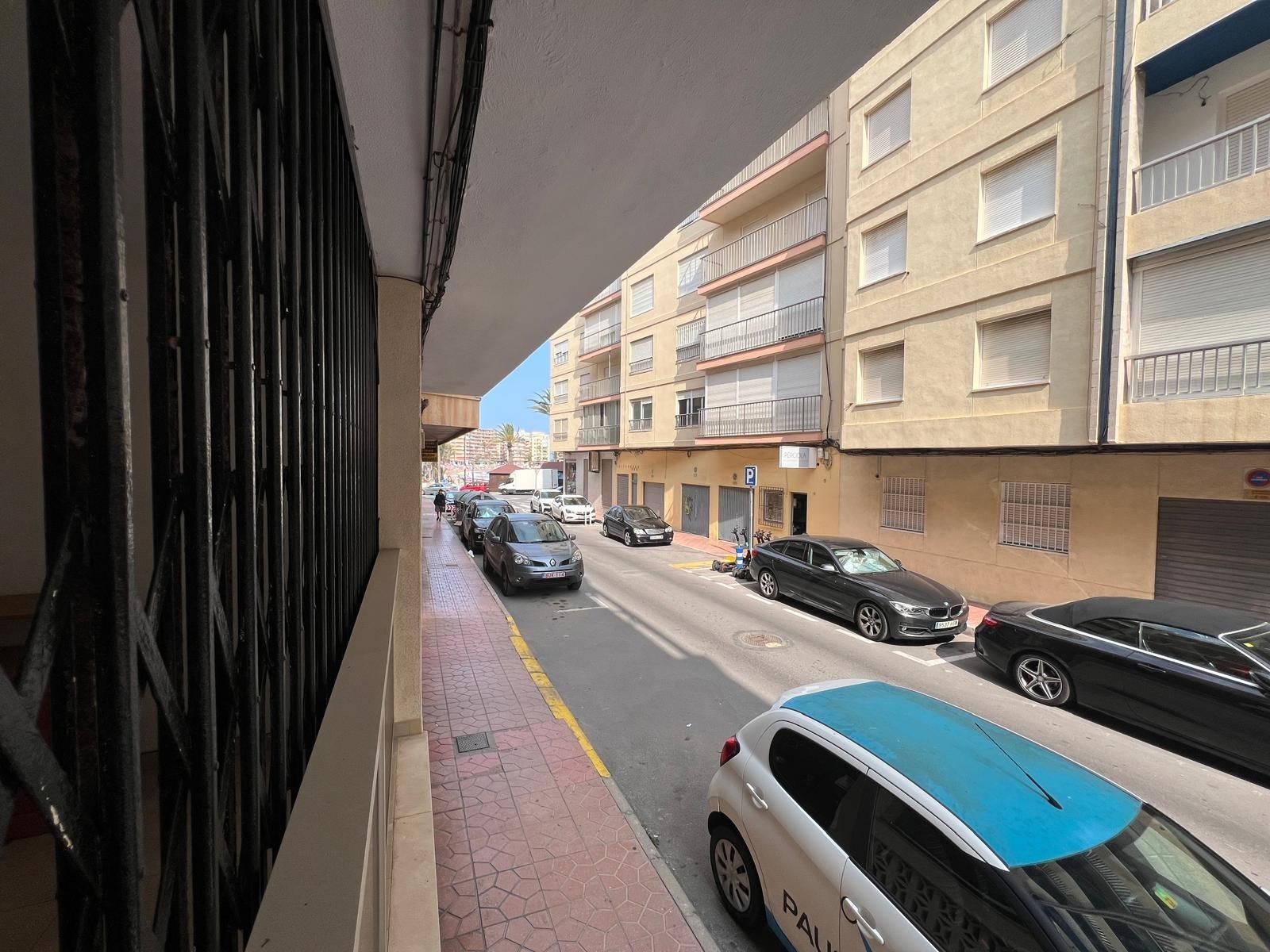 Apartamento en Torrevieja, Alicante, España 3 dormitorios, 110 m2 No. 155686