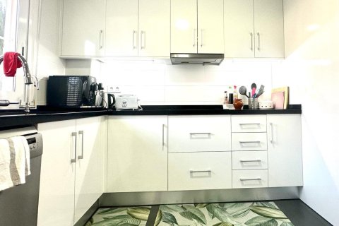 Radhus till salu i Torrevieja, Alicante, Spanien 2 sovrum, 115 kvm. Nr. 155682 - foto 8