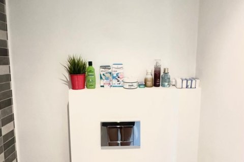 Radhus till salu i Torrevieja, Alicante, Spanien 2 sovrum, 115 kvm. Nr. 155682 - foto 9