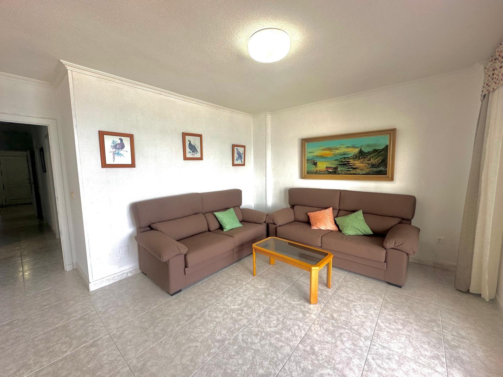 Apartment in Torrevieja, Alicante, Spain 3 bedrooms, 120 sq.m. No. 155687