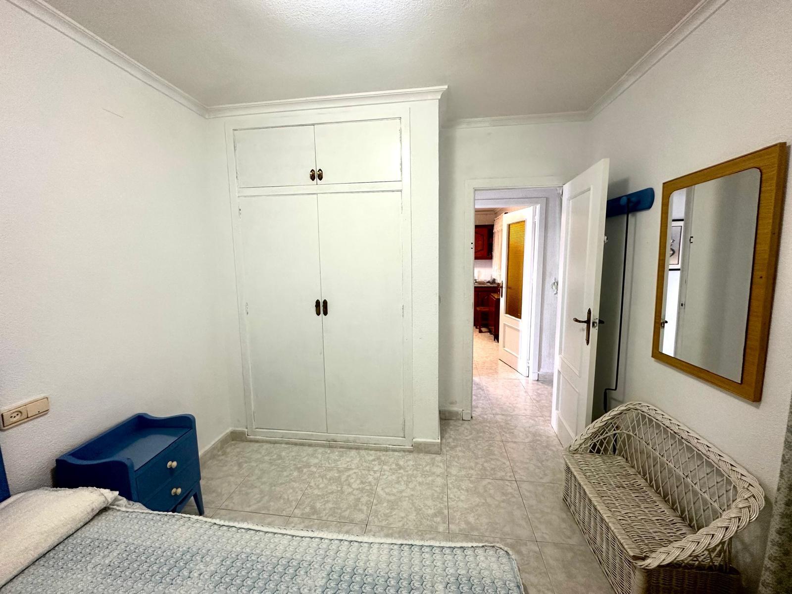 Apartment in Torrevieja, Alicante, Spain 3 bedrooms, 120 sq.m. No. 155687