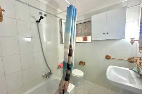 Apartamento en venta en Torrevieja, Alicante, España 3 dormitorios, 120 m2 No. 155687 - foto 17