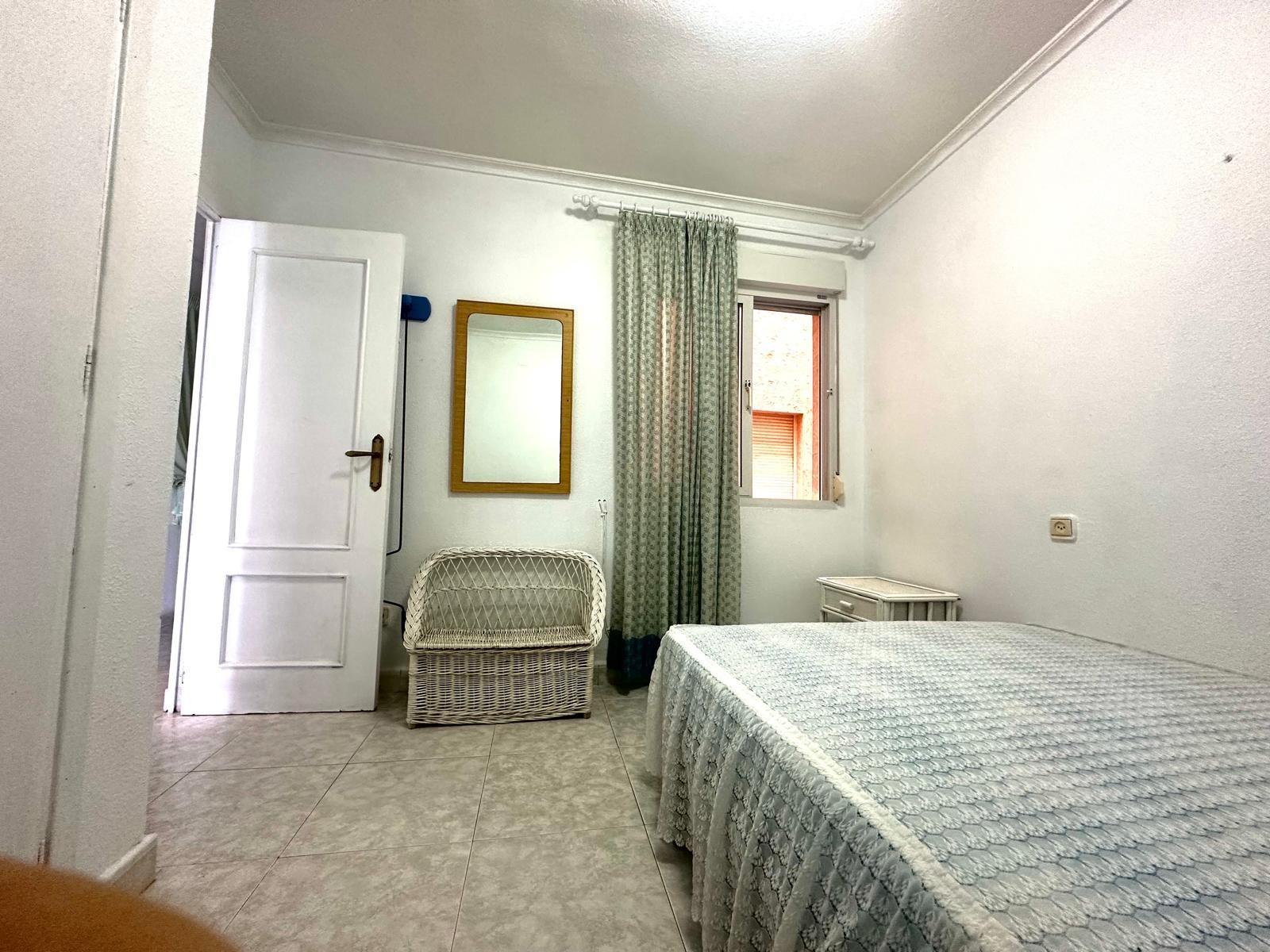Apartment in Torrevieja, Alicante, Spain 3 bedrooms, 120 sq.m. No. 155687