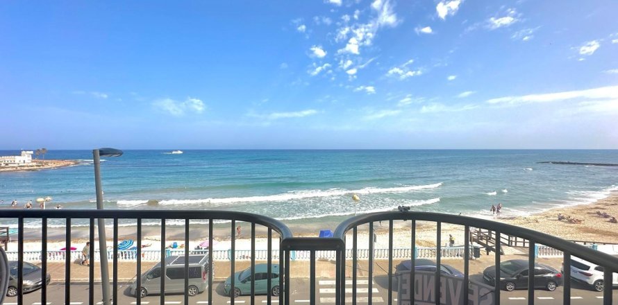 Apartamento en Torrevieja, Alicante, España 3 dormitorios, 120 m2 No. 155687