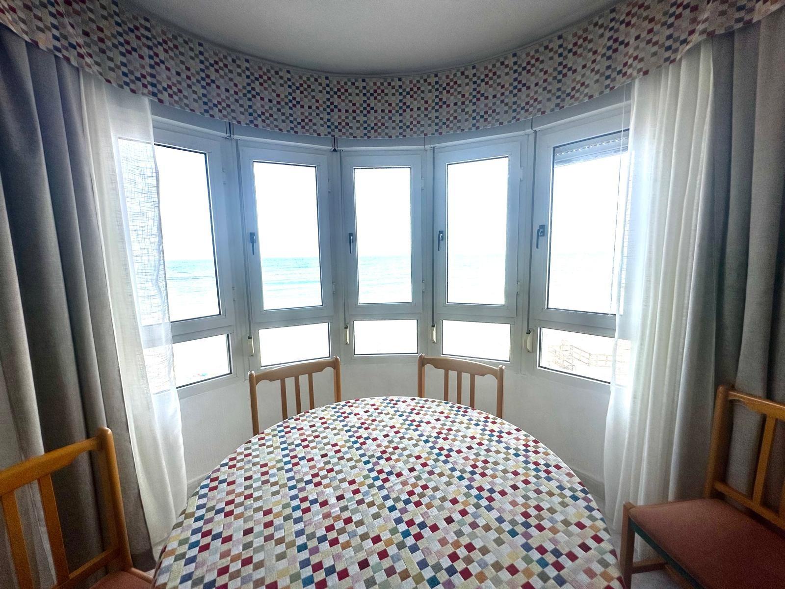 Apartment in Torrevieja, Alicante, Spain 3 bedrooms, 120 sq.m. No. 155687