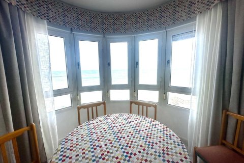 Apartamento en venta en Torrevieja, Alicante, España 3 dormitorios, 120 m2 No. 155687 - foto 5