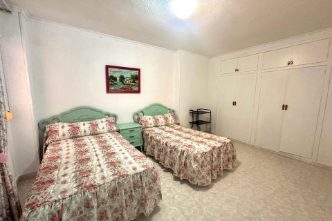 Apartamento en venta en Torrevieja, Alicante, España 3 dormitorios, 120 m2 No. 155687 - foto 10