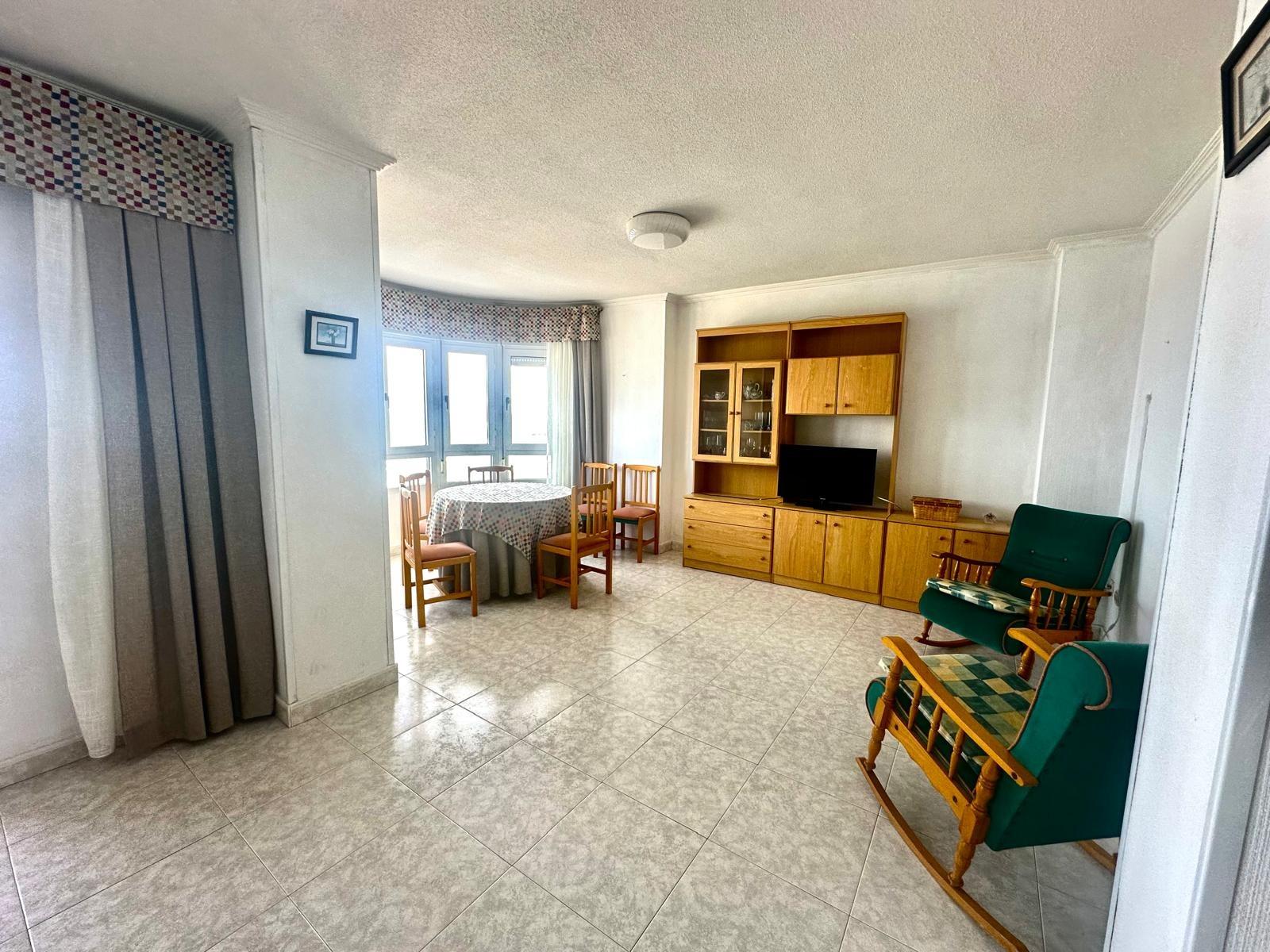 Apartment in Torrevieja, Alicante, Spain 3 bedrooms, 120 sq.m. No. 155687