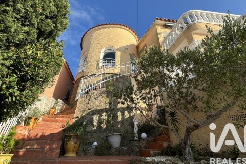 Talo myytävänä Roses, Girona, Espanja, 3 makuuhuonetta, 180 m2 No. 172298 - kuva 2