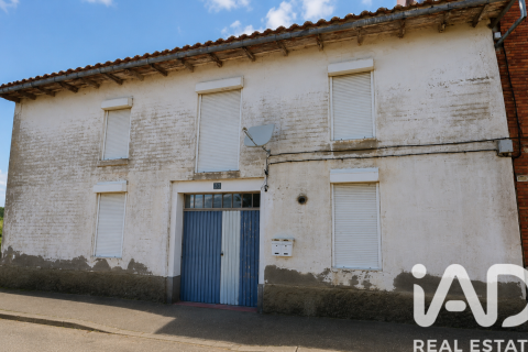 Villa i Leon, Spanien 2 sovrum, 333 kvm. Nr. 184756