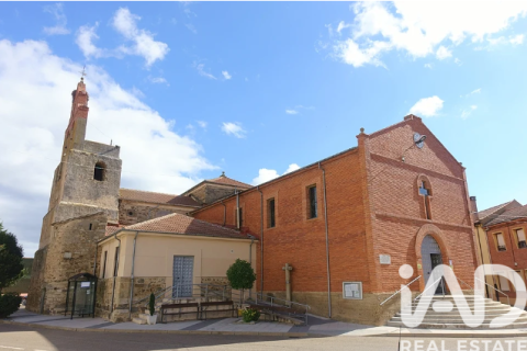 Villa for sale in Leon, Spain 2 bedrooms, 333 sq.m. No. 184756 - photo 15