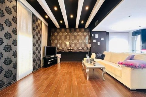 Huoneisto myytävänä Torrevieja, Alicante, Espanja, 3 makuuhuonetta, 205 m2 No. 115357 - kuva 11