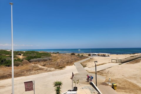 Huoneisto myytävänä La Mata, Alicante, Espanja, 2 makuuhuonetta, 70 m2 No. 178291 - kuva 15