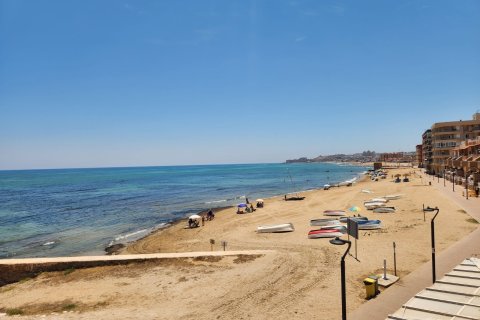 Huoneisto myytävänä La Mata, Alicante, Espanja, 2 makuuhuonetta, 70 m2 No. 178291 - kuva 17