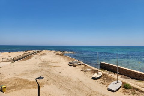 Huoneisto myytävänä La Mata, Alicante, Espanja, 2 makuuhuonetta, 70 m2 No. 178291 - kuva 18