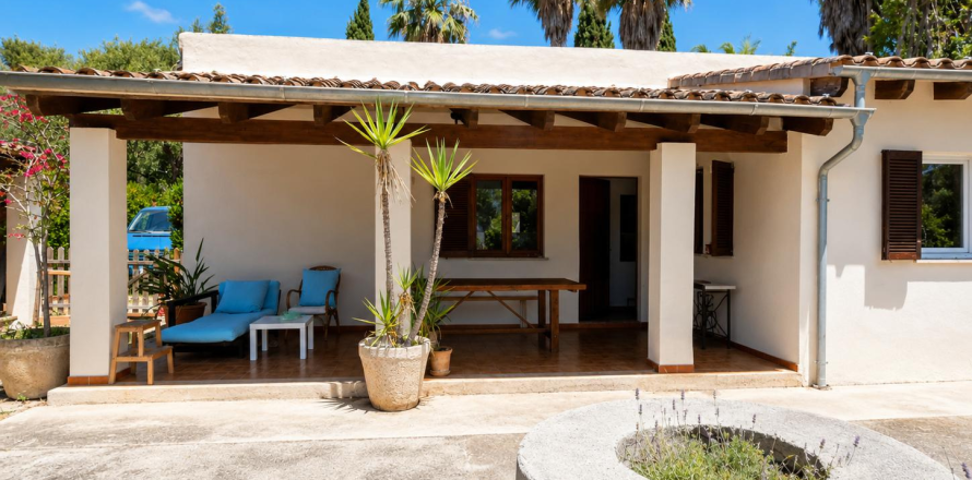 Finca i Pollenca, Mallorca, Spanien 3 sovrum, 178 kvm. Nr. 178287